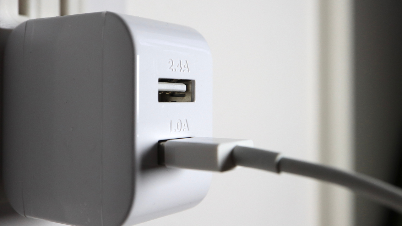 Perbedaan Arus AC dan DC